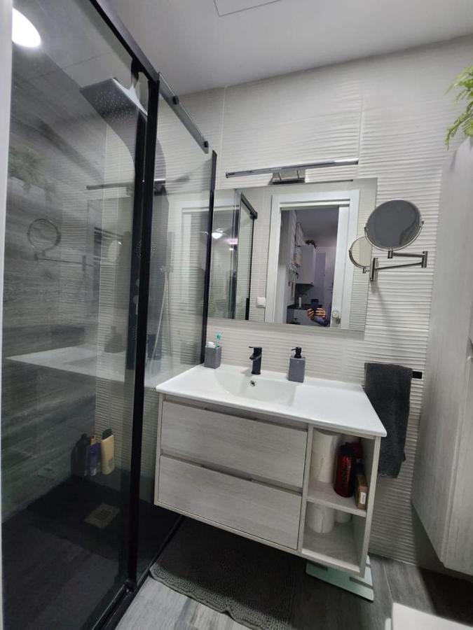 Embajadores, Apartamento Moderno Y Centrico Para 4 Мадрид Екстериор снимка